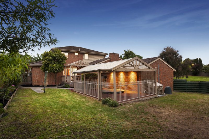 Photo - 3 Dorene Court, Vermont South VIC 3133 - Image 10