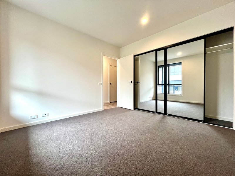 Photo - 3 Dorman Close, Sunshine North VIC 3020 - Image 5