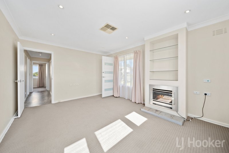 Photo - 3 Downey Street, Karabar NSW 2620 - Image 6