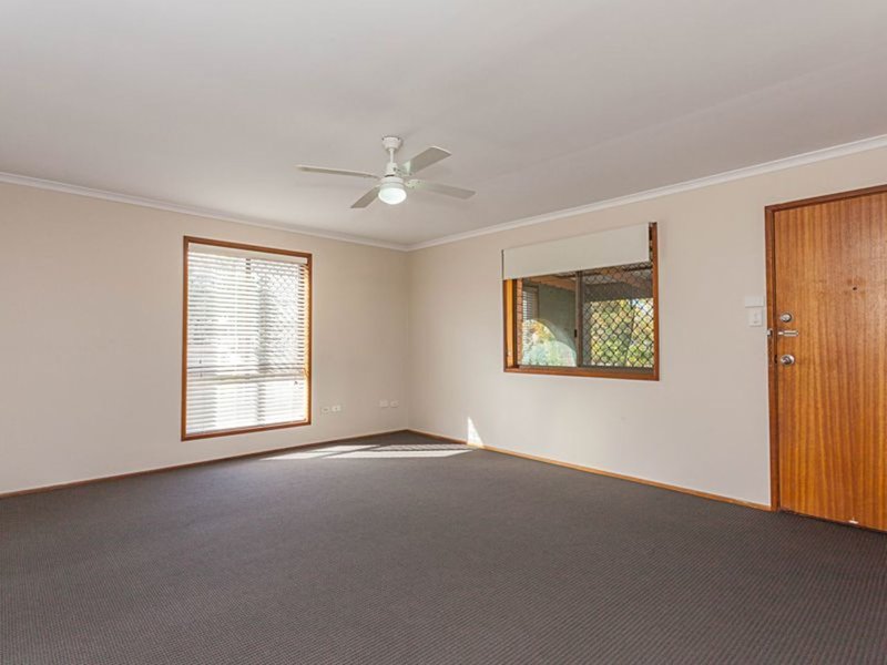 Photo - 3 Dracon Street, Regents Park QLD 4118 - Image 3