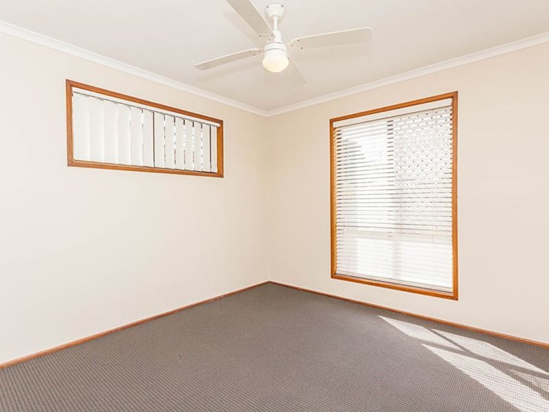 Photo - 3 Dracon Street, Regents Park QLD 4118 - Image 15