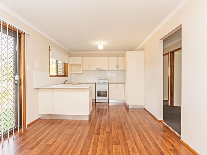 Photo - 3 Dracon Street, Regents Park QLD 4118 - Image 17