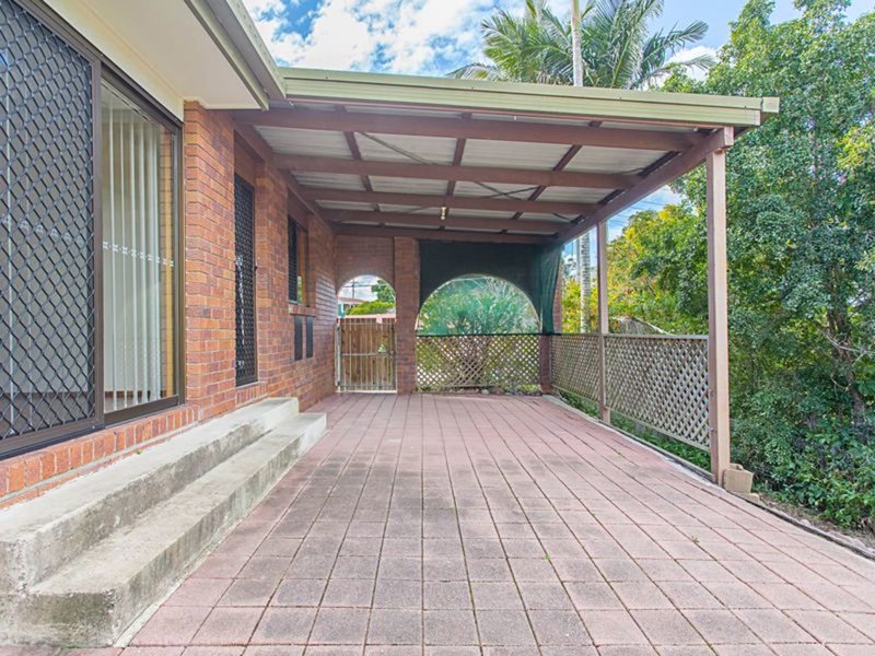 Photo - 3 Dracon Street, Regents Park QLD 4118 - Image 18