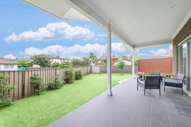 Photo - 3 Dunbier Avenue, Lurnea NSW 2170 - Image 10