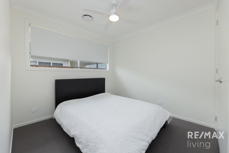 Photo - 3 Duncan Street, Burpengary East QLD 4505 - Image 11