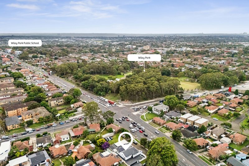 Photo - 3 Dunlop Street, Roselands NSW 2196 - Image 11
