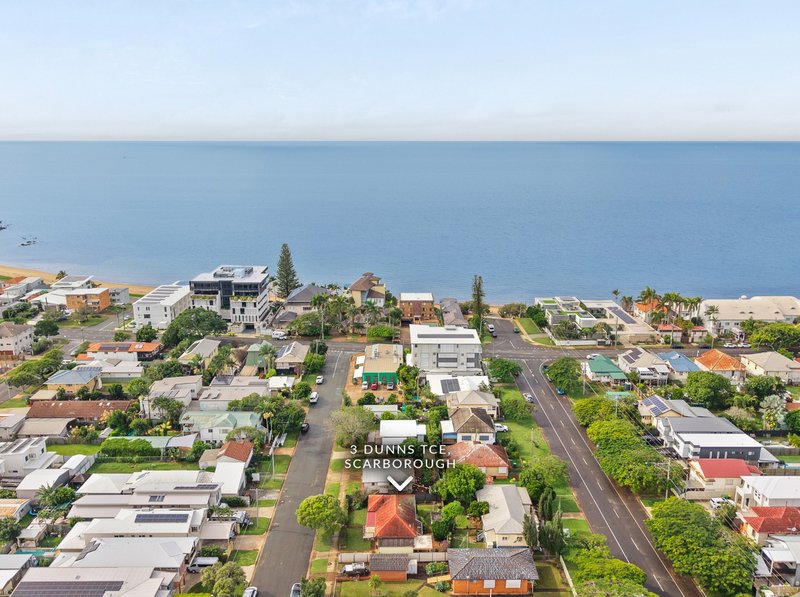 Photo - 3 Dunns Terrace, Scarborough QLD 4020 - Image 2