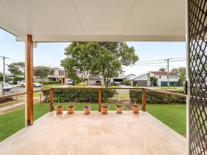 Photo - 3 Dunns Terrace, Scarborough QLD 4020 - Image 3