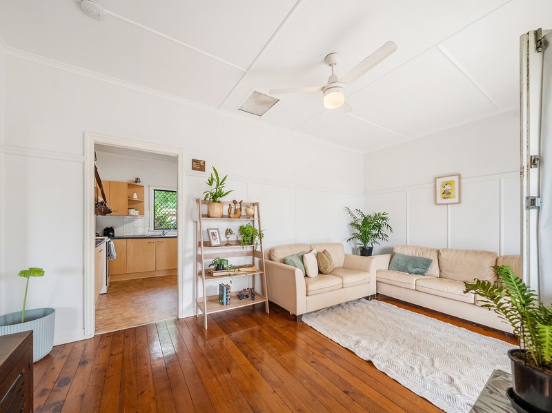 Photo - 3 Dunns Terrace, Scarborough QLD 4020 - Image 4