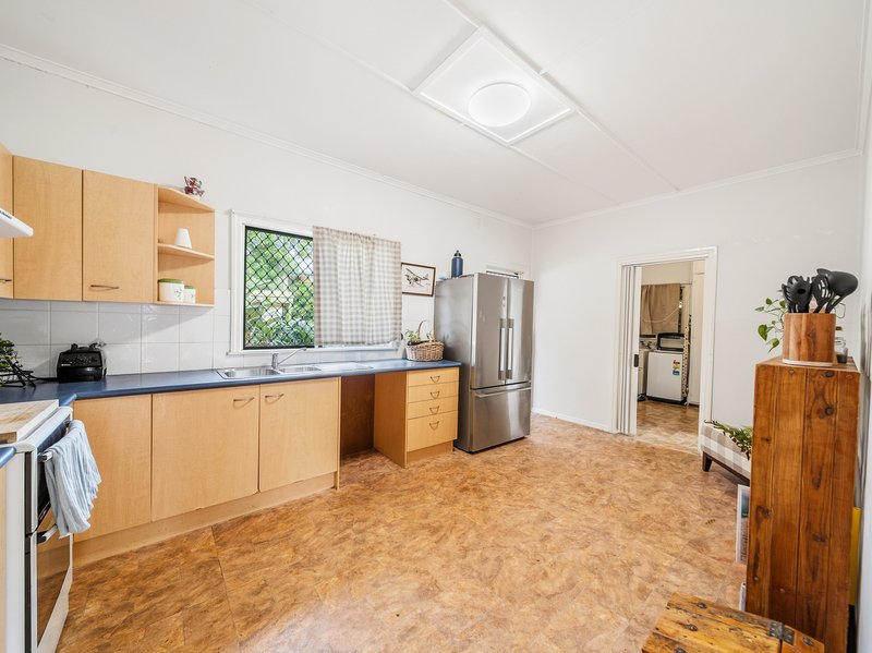 Photo - 3 Dunns Terrace, Scarborough QLD 4020 - Image 6