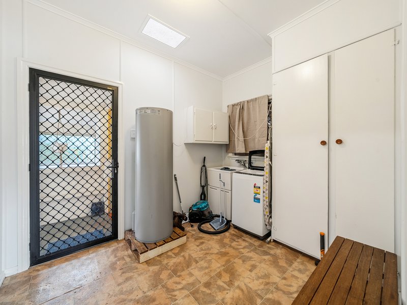 Photo - 3 Dunns Terrace, Scarborough QLD 4020 - Image 11