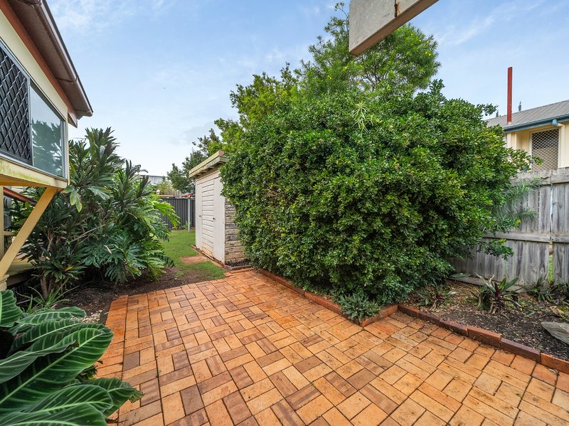 Photo - 3 Dunns Terrace, Scarborough QLD 4020 - Image 13