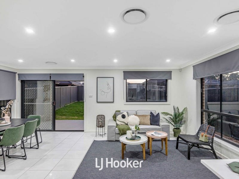 Photo - 3 Durga Crescent, Riverstone NSW 2765 - Image 2