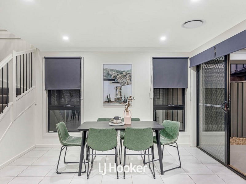 Photo - 3 Durga Crescent, Riverstone NSW 2765 - Image 5