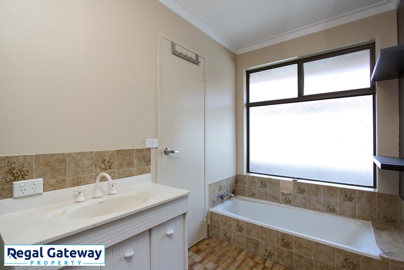 Photo - 3 Duri Street, Armadale WA 6112 - Image 8