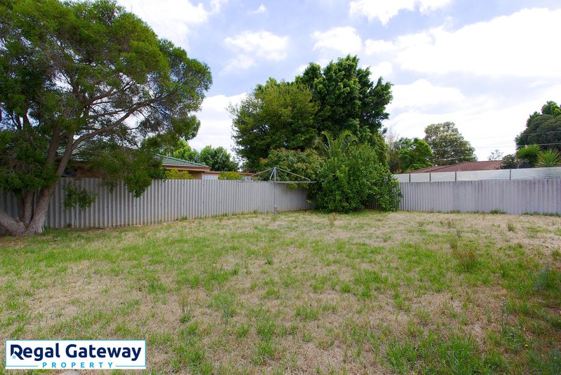 Photo - 3 Duri Street, Armadale WA 6112 - Image 15