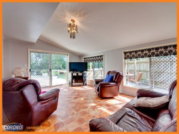 Photo - 3 Duyvestyn Terrace, Murrumba Downs QLD 4503 - Image 3