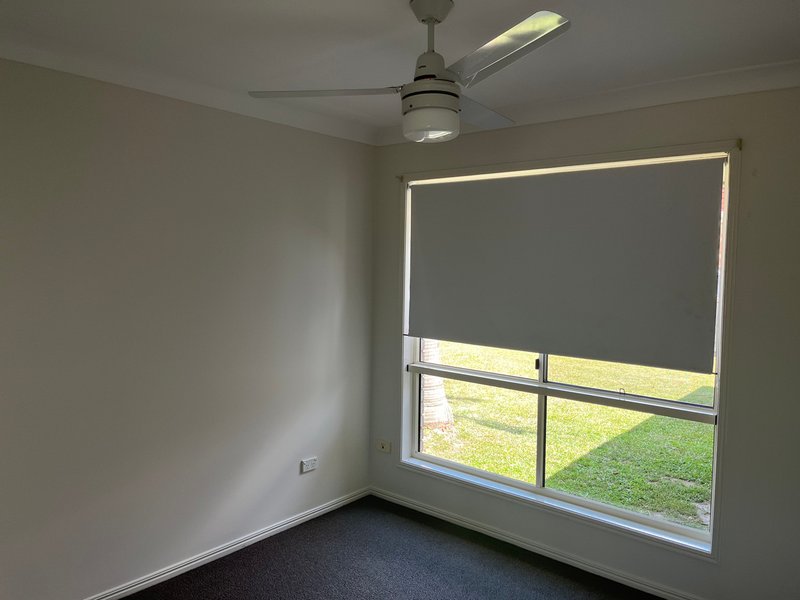 Photo - 3 Dysart Street, Rothwell QLD 4022 - Image 9