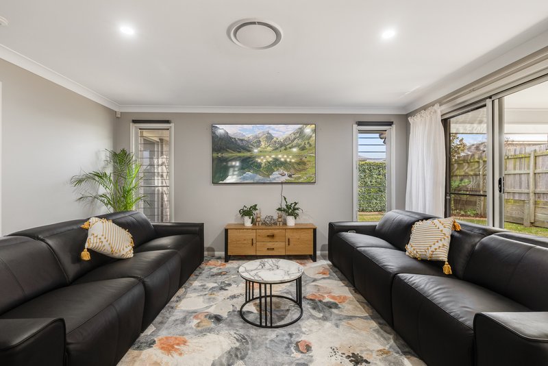Photo - 3 Eadie Street, Kearneys Spring QLD 4350 - Image 9