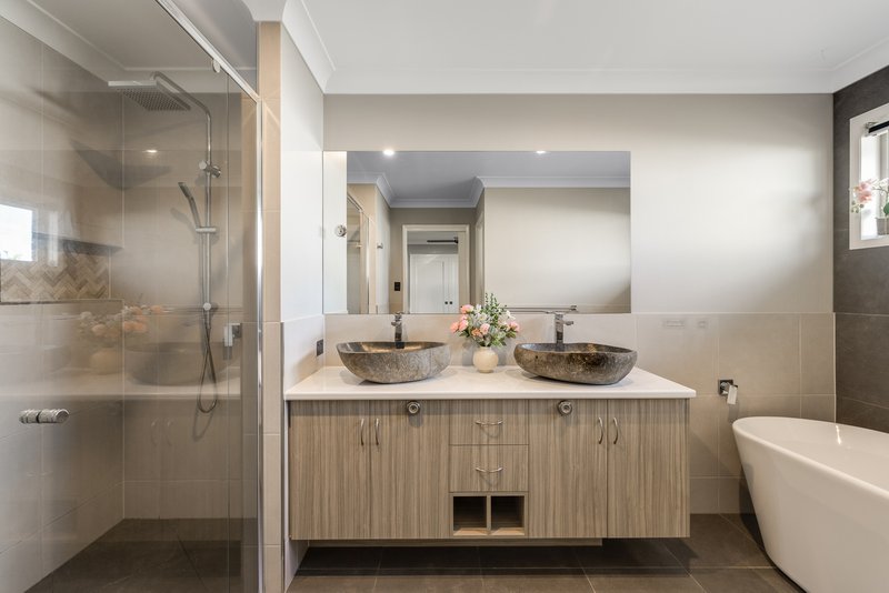 Photo - 3 Eadie Street, Kearneys Spring QLD 4350 - Image 13