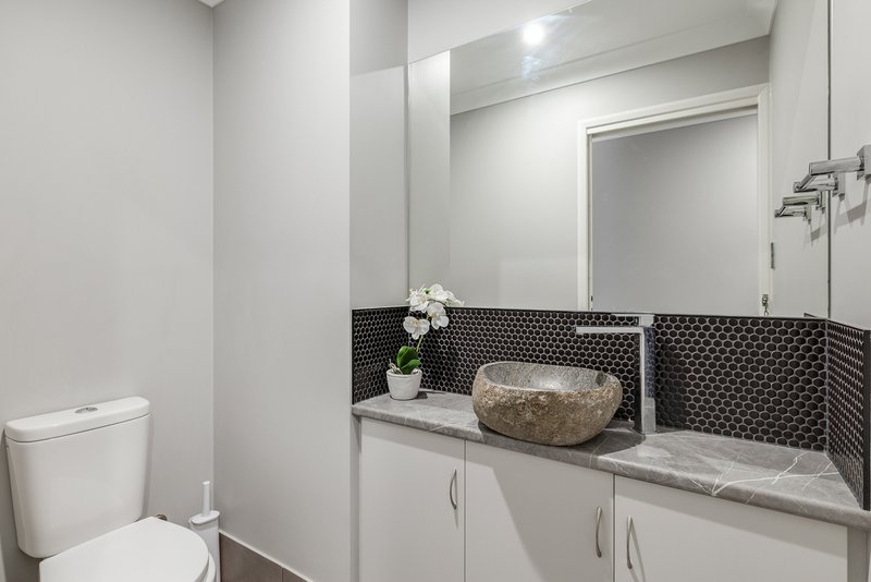 Photo - 3 Eadie Street, Kearneys Spring QLD 4350 - Image 19