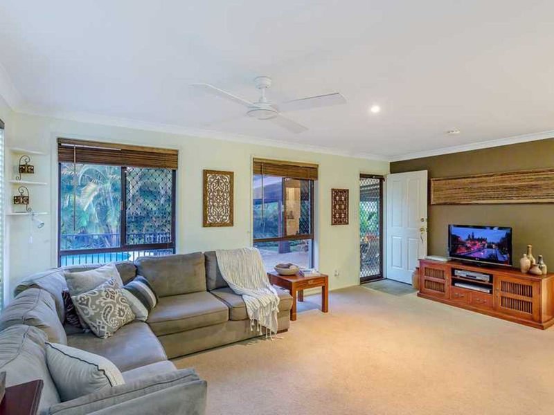 Photo - 3 Ealing Court, Nerang QLD 4211 - Image 13