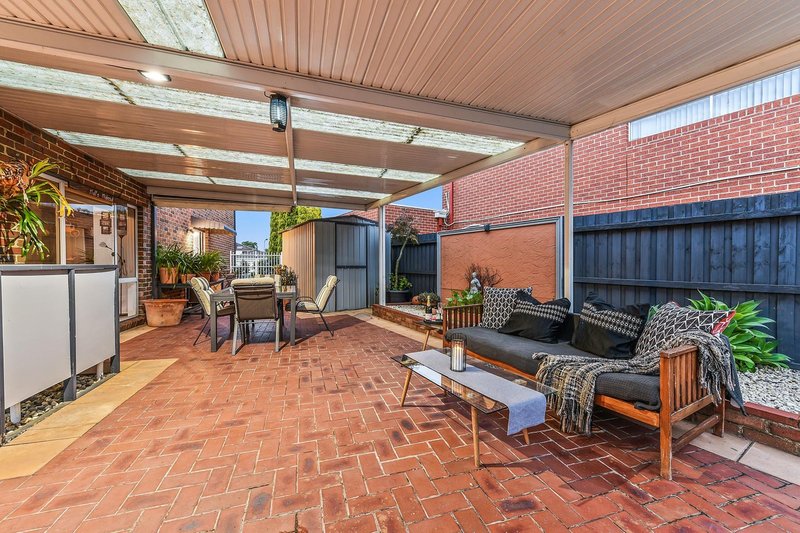 Photo - 3 Eamont Close, Chelsea Heights VIC 3196 - Image 17