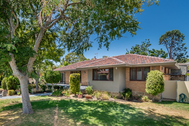 3 East Lorne Street, Floreat WA 6014