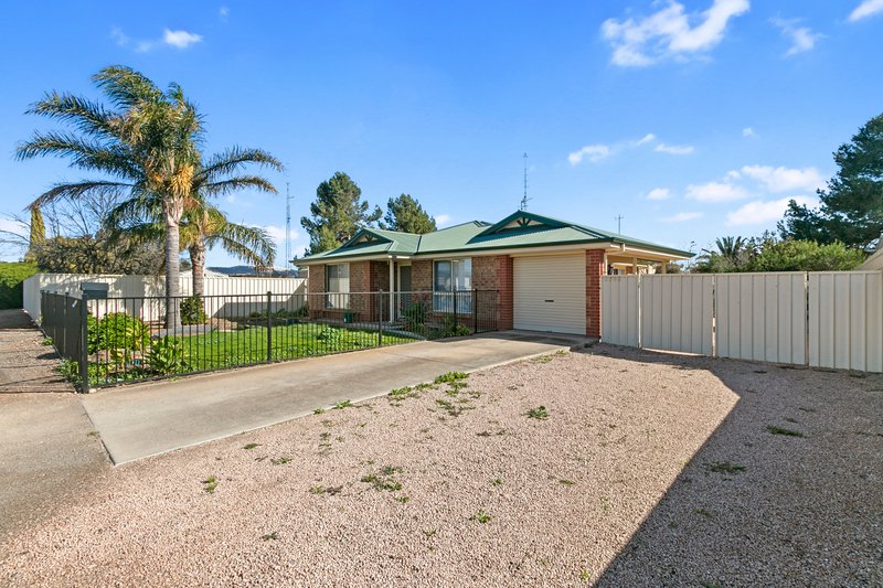 Photo - 3 East Terrace, Wallaroo SA 5556 - Image 2