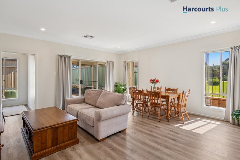 Photo - 3 Easton Road, Morphett Vale SA 5162 - Image 2