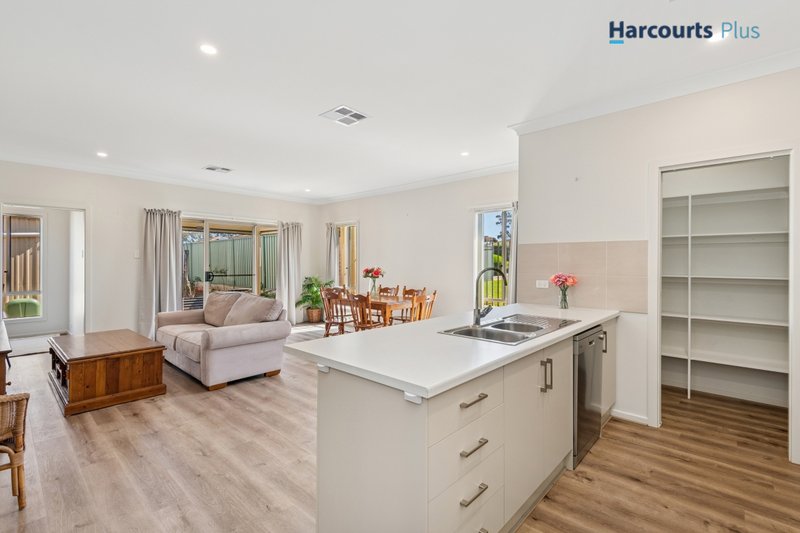 Photo - 3 Easton Road, Morphett Vale SA 5162 - Image 8