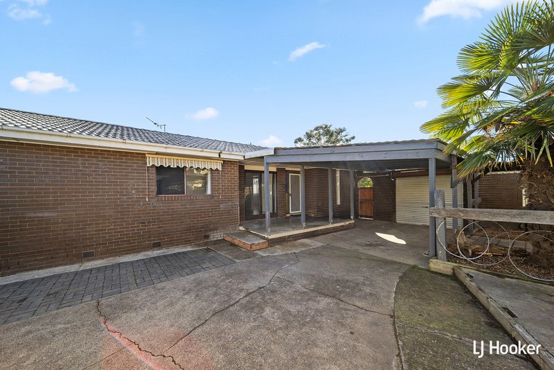 Photo - 3 Eaves Street, Holt ACT 2615 - Image 3