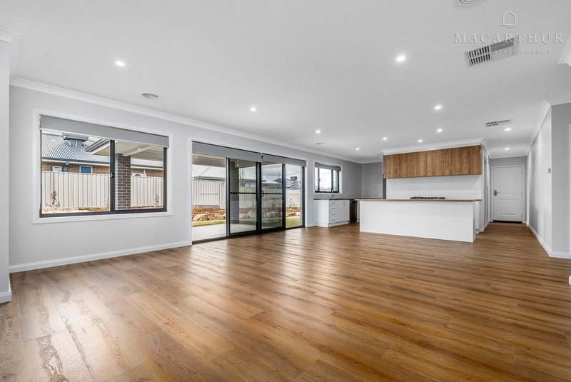 Photo - 3 Edgar Place, Gobbagombalin NSW 2650 - Image 3