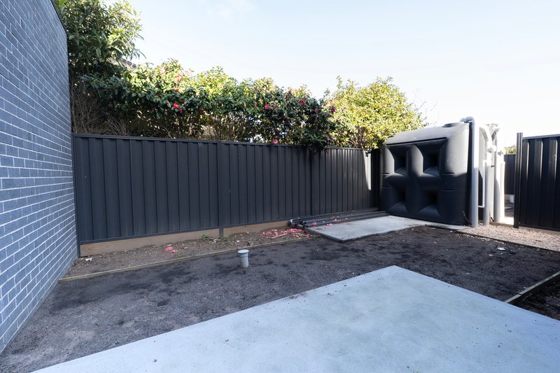 Photo - 3 Edinborough Street, Hallam VIC 3803 - Image 5