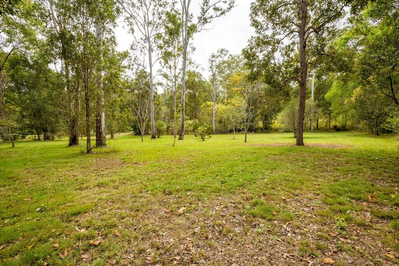 Photo - 3 Edith Road, Mothar Mountain QLD 4570 - Image 20