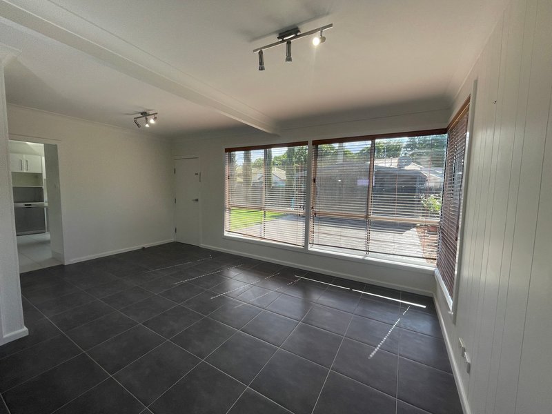 Photo - 3 Edmondson Avenue, Griffith NSW 2680 - Image 9