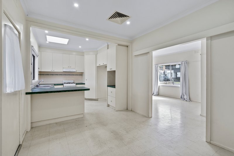 Photo - 3 Eileen Street, Hadfield VIC 3046 - Image 7