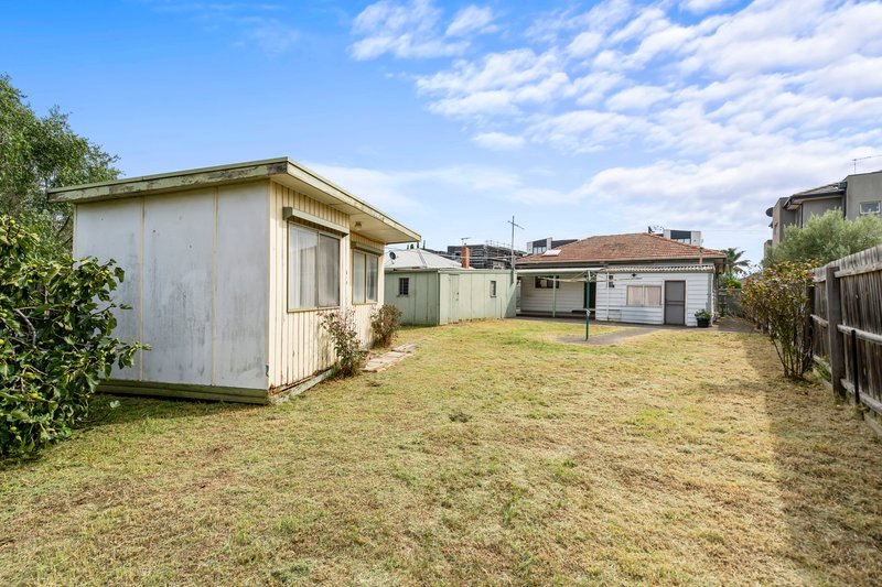 Photo - 3 Eileen Street, Hadfield VIC 3046 - Image 11