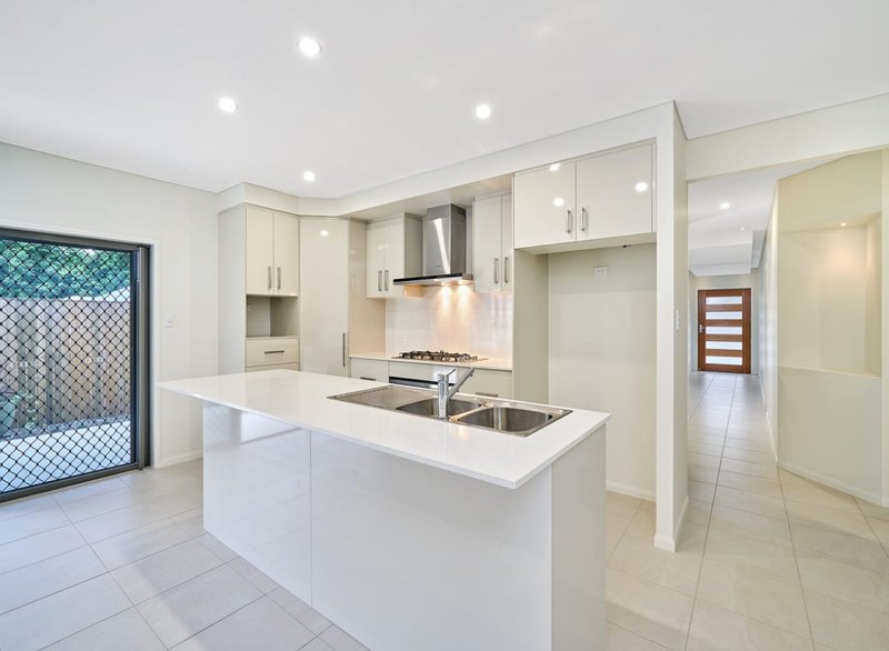 Photo - 3 Elderberry Avenue, Bentley Park QLD 4869 - Image 4