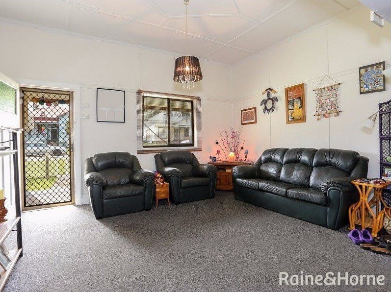 Photo - 3 Elizabeth Street, Abermain NSW 2326 - Image 2