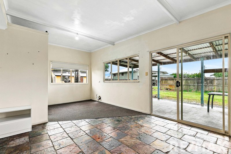 Photo - 3 Elizabeth Street, Urangan QLD 4655 - Image 21