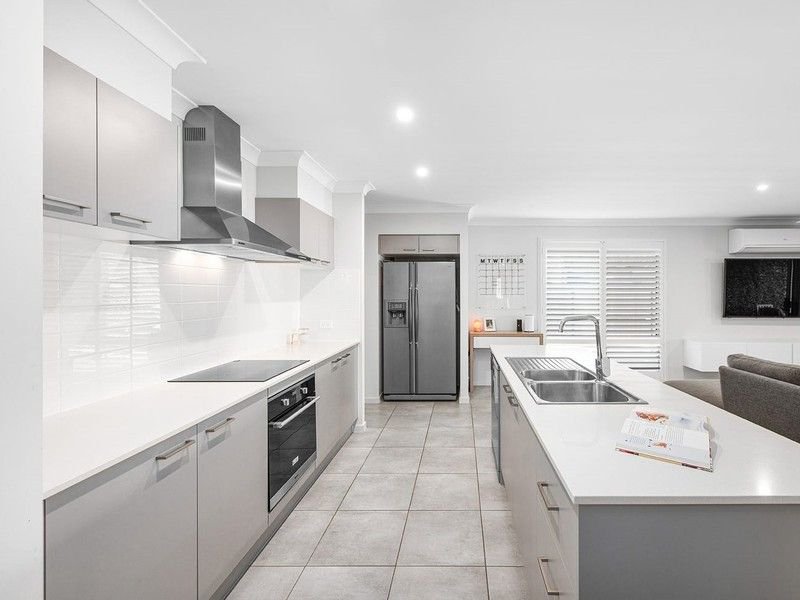 Photo - 3 Ellerby Road, Moggill QLD 4070 - Image 2