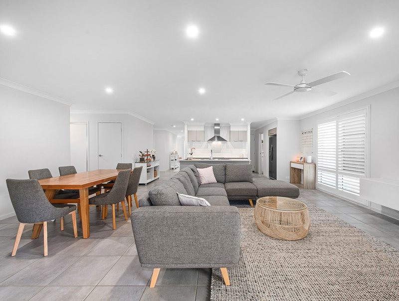 Photo - 3 Ellerby Road, Moggill QLD 4070 - Image 9