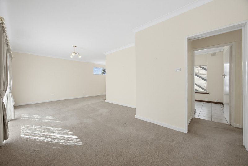 Photo - 3 Elm Avenue, Murray Bridge SA 5253 - Image 8