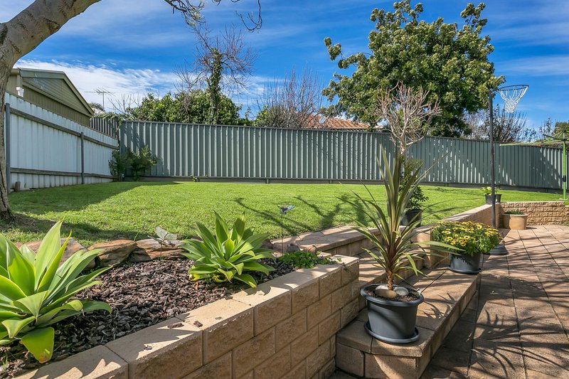 Photo - 3 Eloise Ave , Hallett Cove SA 5158 - Image 11