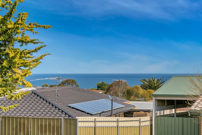 Photo - 3 Eloise Ave , Hallett Cove SA 5158 - Image 12