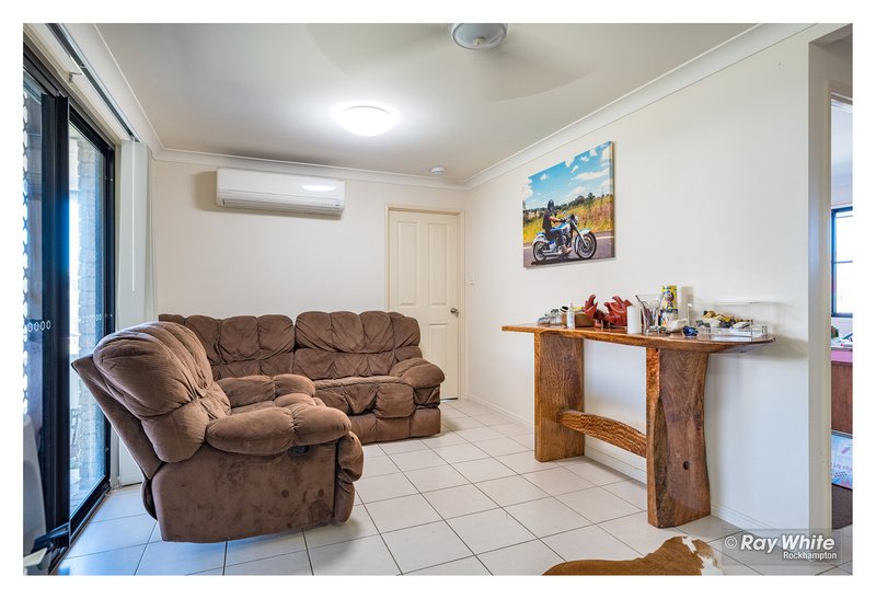 Photo - 3 Emery Street, Gracemere QLD 4702 - Image 9