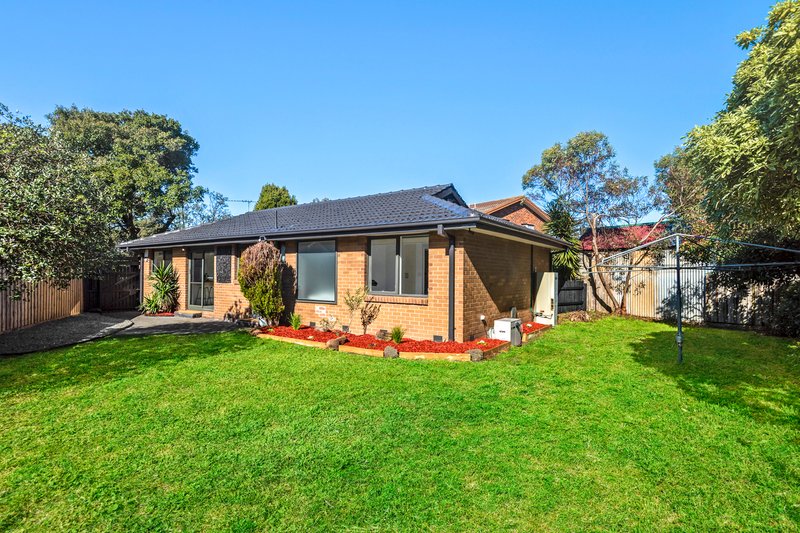 Photo - 3 Emora Court, Frankston VIC 3199 - Image 9