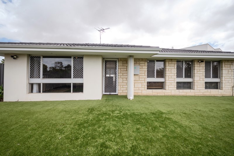 Photo - 3 Ensign Way, Beldon WA 6027 - Image 2