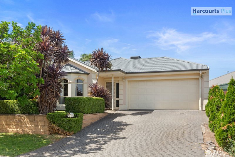 Photo - 3 Erebus Glen, Hallett Cove SA 5158 - Image 2